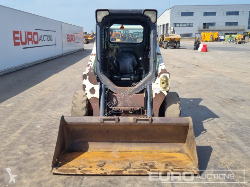 Shovel Bobcat S530