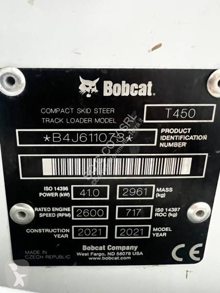Shovel Bobcat