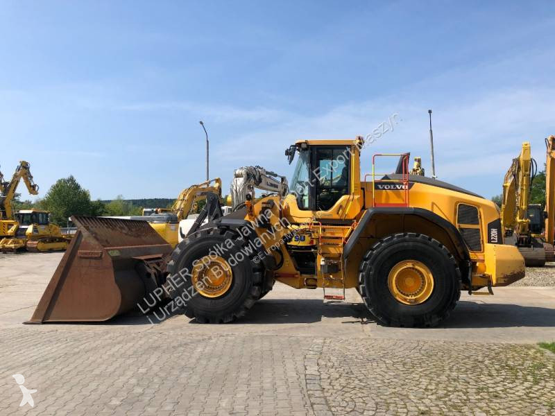 Nakladač Volvo L220H