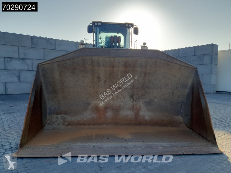 Nakladač Volvo L180 CDC