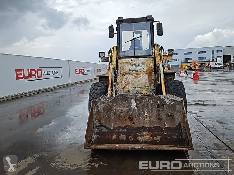 Nakladač JCB 420