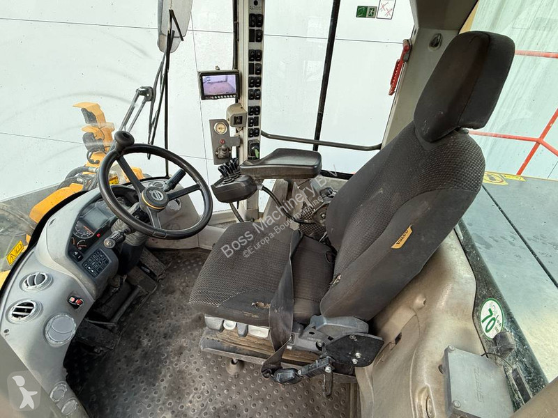Shovel Volvo L220H - German Machine / 3rd Function