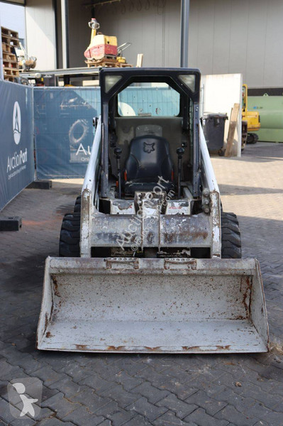 Shovel Bobcat
