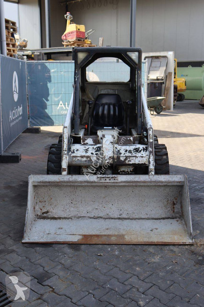 Shovel Bobcat