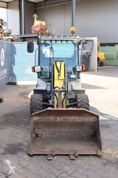 Pala cargadora Neuson WL38