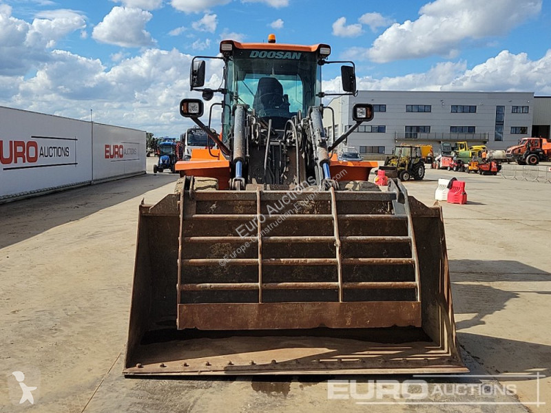 Shovel Doosan DL200TC-5