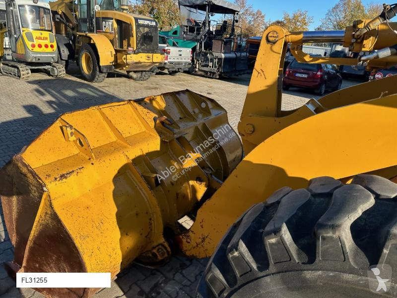 مُحمّلة Komatsu WA 200