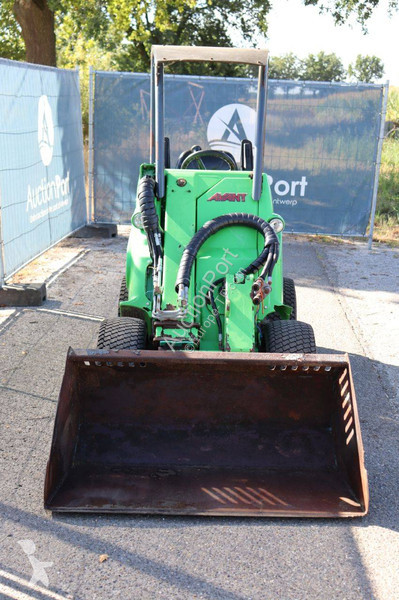 Shovel Avant tecno M