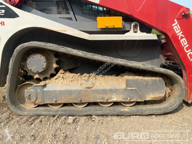 Nakladač Takeuchi TL10V2-CR
