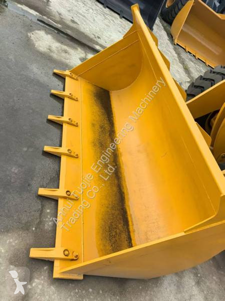 Nakladač SDLG LG936L
