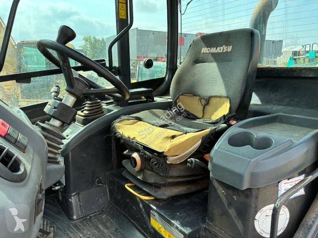 Nakladač Komatsu