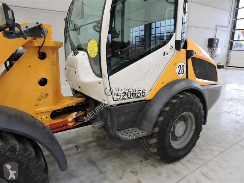 Nakladač Liebherr L508 + FORK