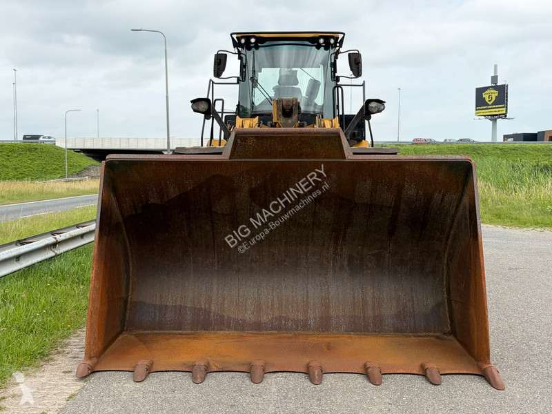 Nakladač Caterpillar 972M XE (TXX-54-D)
