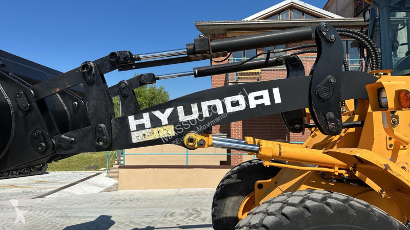 Nakladač Hyundai HL730TM-7 4x4