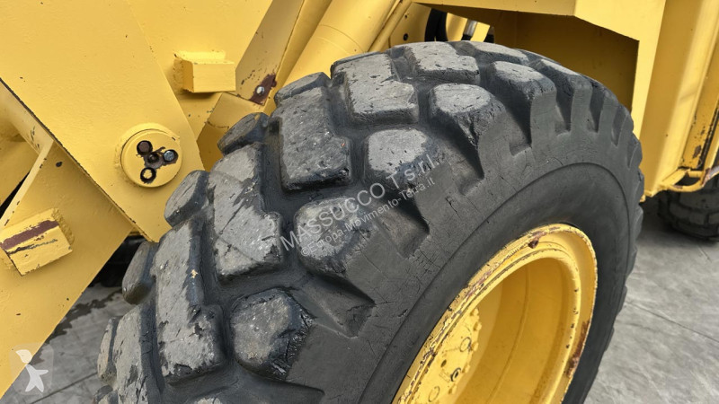 Фронтальный погрузчик Benati 12 S 4X4