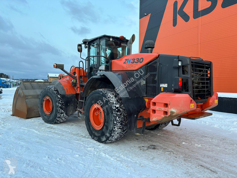 Фронтальный погрузчик Hitachi 3305B 5500 l BUCKET