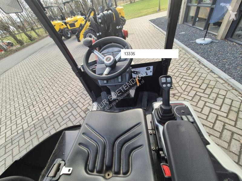 Pá carregadora Manitou MLA 2-25H