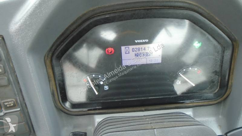 Nakladač Volvo L30 G