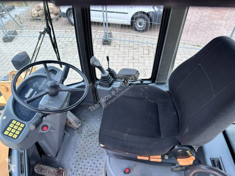 مُحمّلة Volvo B PRO 3er Kreis...