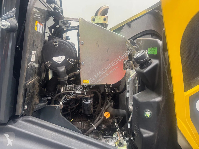 Chargeuse Komatsu WA80M-8E0 DEMO