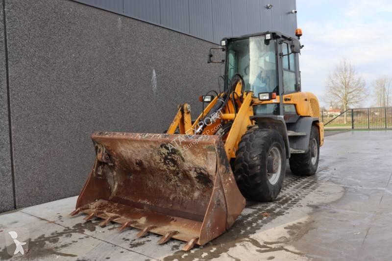 Фронтальный погрузчик Terex