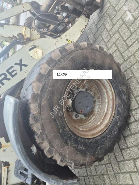 Nakladač Terex