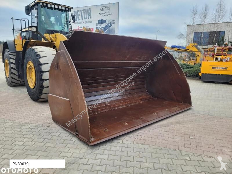 Chargeuse Caterpillar 982M