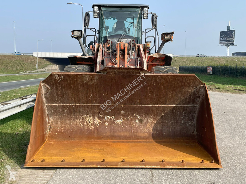 Nakladač Hitachi 6