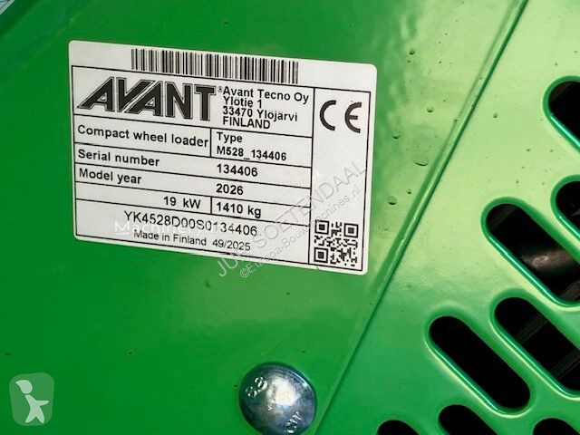 Nakladač Avant tecno 528 TDL
