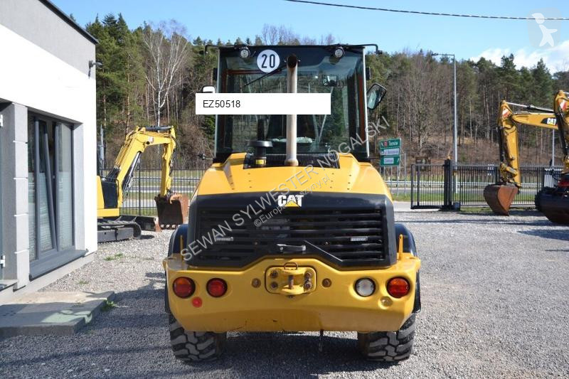 Nakladač Caterpillar 908 M