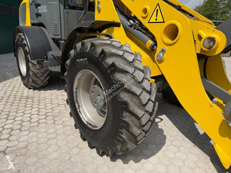 Nakladač Wacker Neuson WL 54 LOW HOURS
