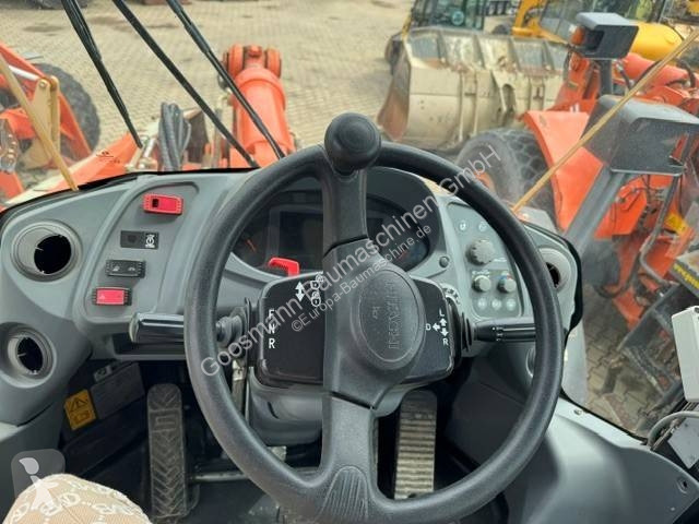 Nakladač Hitachi ZW  250-6
