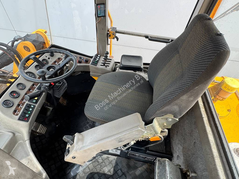 Nakladač  L18 - 4rd Function / CDC Steering
