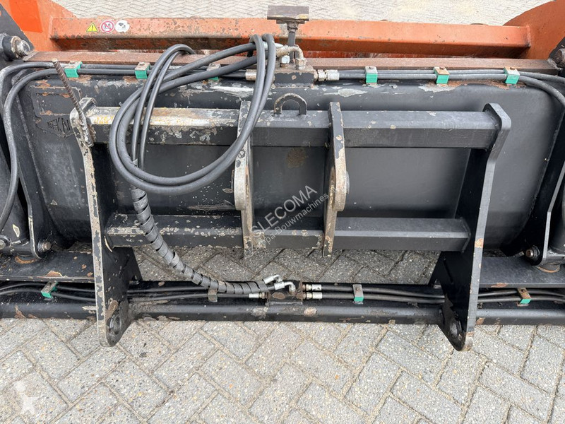 Utrustning  Hoogkiepbak 220
