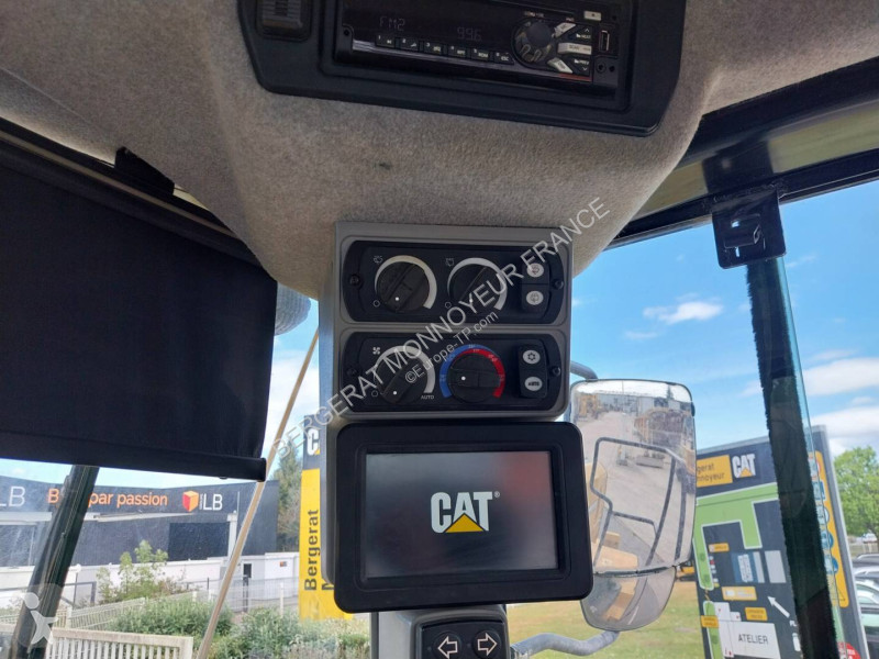 Nakladač Caterpillar 966MXE