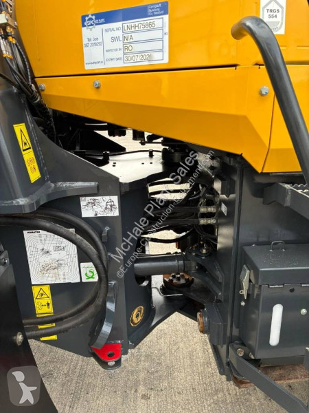 Chargeuse Komatsu WA 270-8