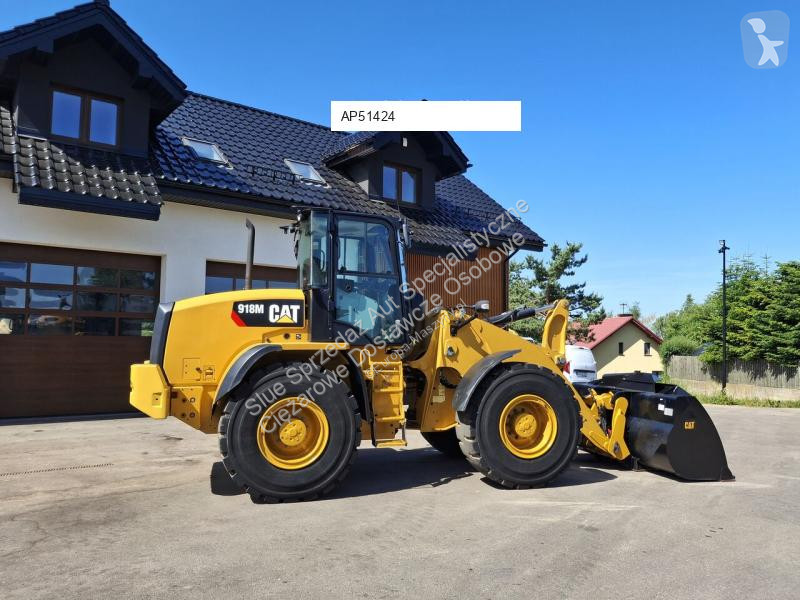 Nakladač Caterpillar 918 M