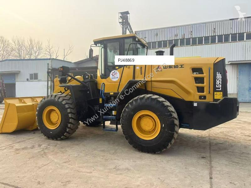 Nakladač SDLG L958F
