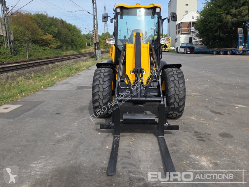 Товарач JCB 409