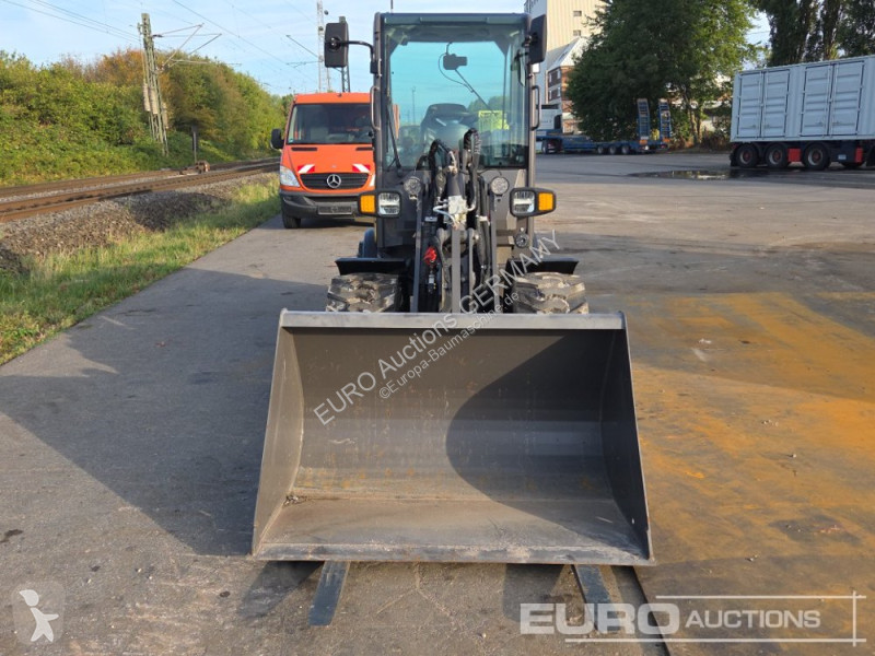 Товарач Mecalac MCL4+