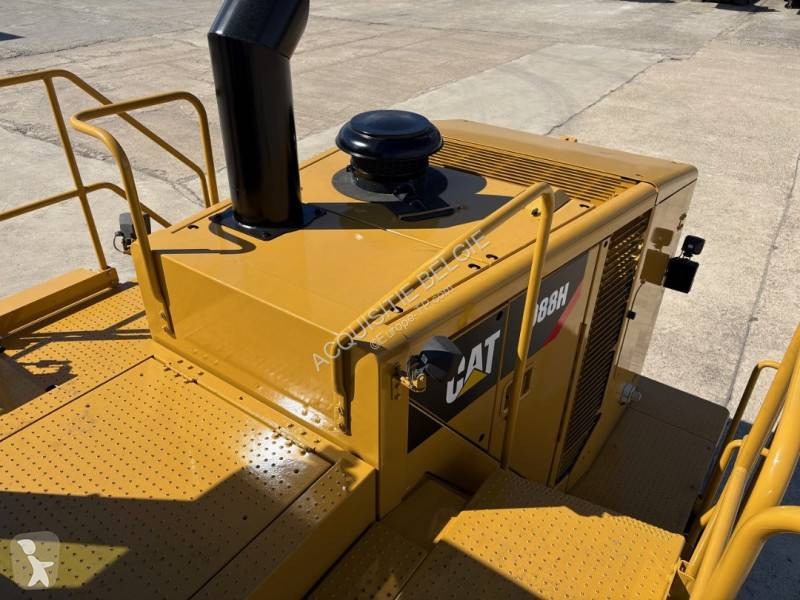 Nakladač Caterpillar 988H