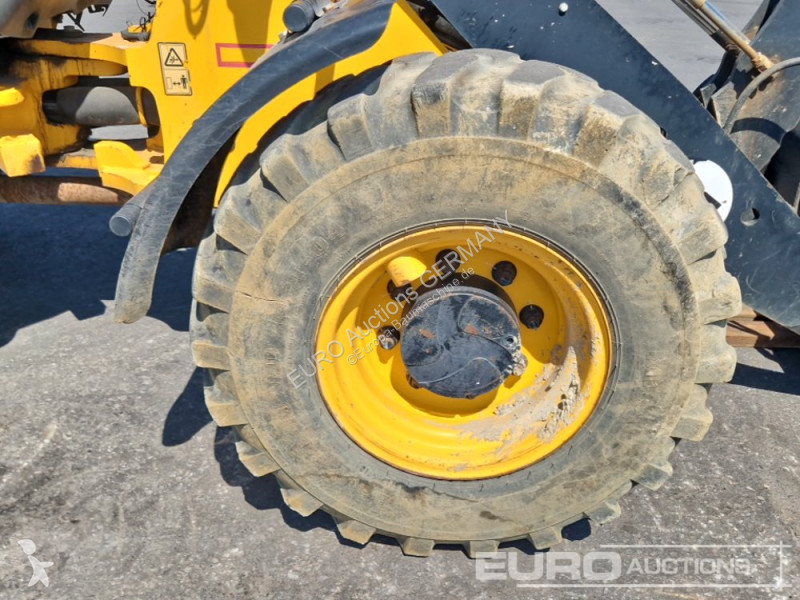 مُحمّلة JCB 406