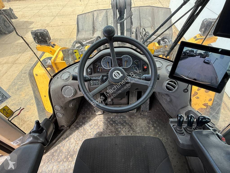 Nakladač Volvo L220H - CDC Steering / Excellent...