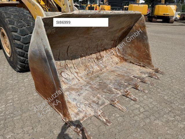 Nakladač Komatsu - 3, Schaufel 4,7m³, ZSA,...