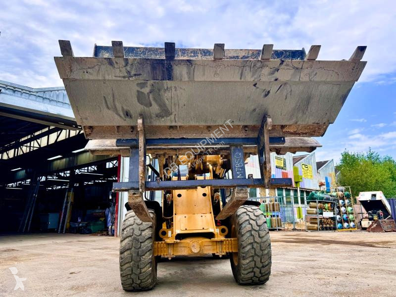 مُحمّلة Caterpillar M Chargeuse sur pneus 6T