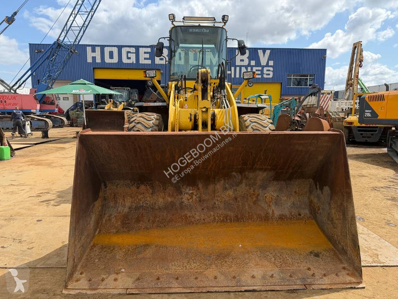 Nakladač Komatsu 2703