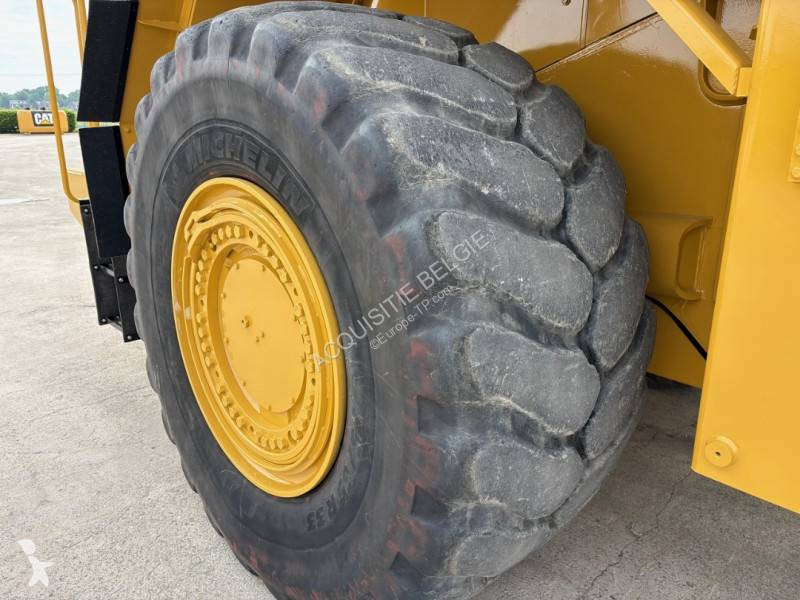 Nakladač Caterpillar 988H