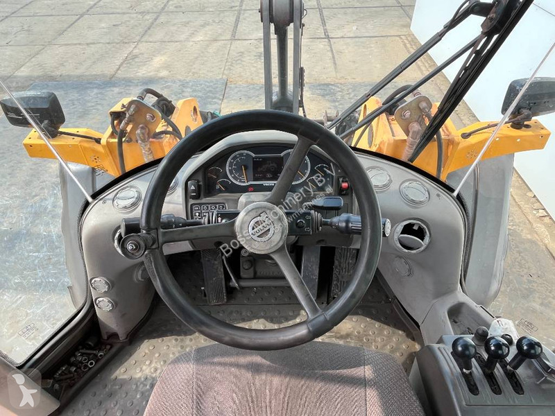 مُحمّلة Volvo - 3th Function + Quick Coupler