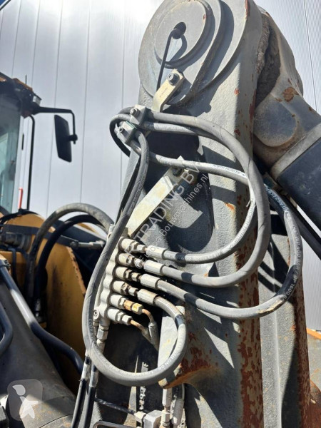 مُحمّلة Volvo L 220 H