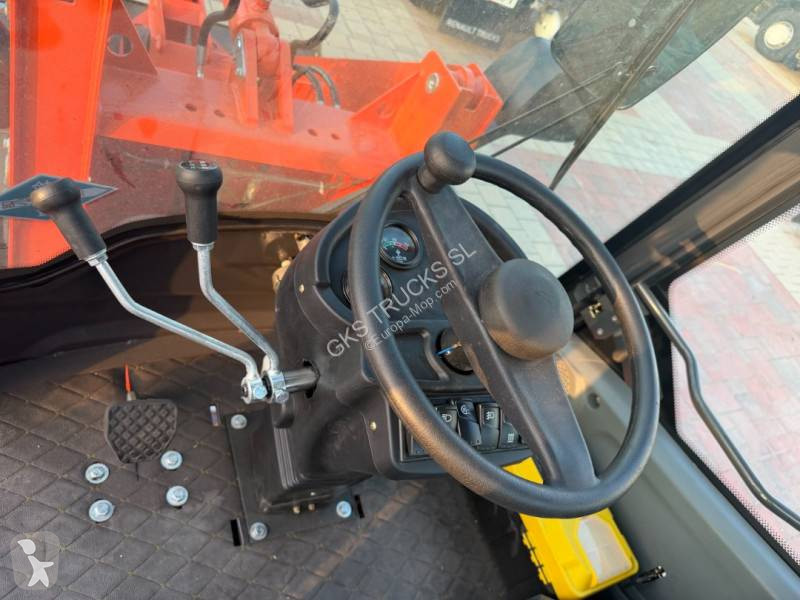 Ładowarka Machpro MP-L30